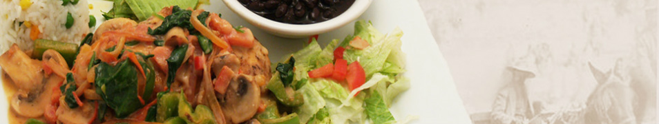 Chicken with mushrooms and black beans at 7 Leguas